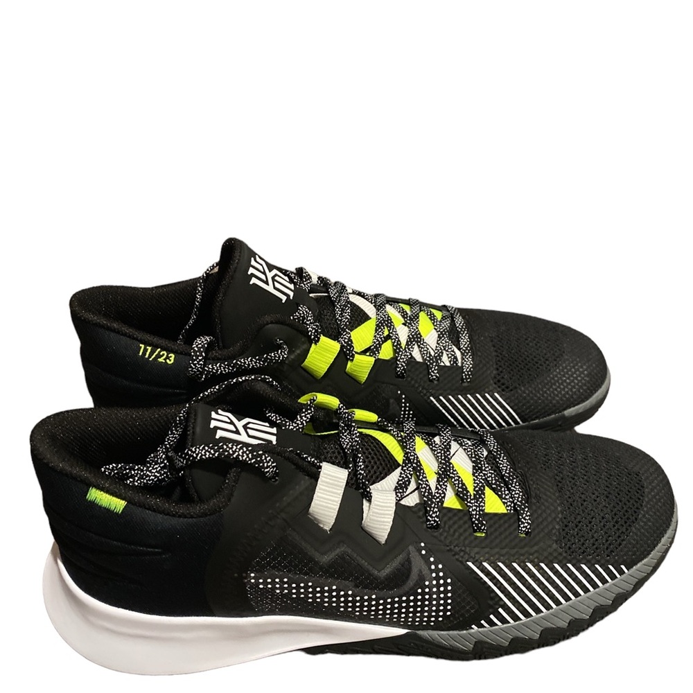 Nike Kyrie Flytrap V - image 3